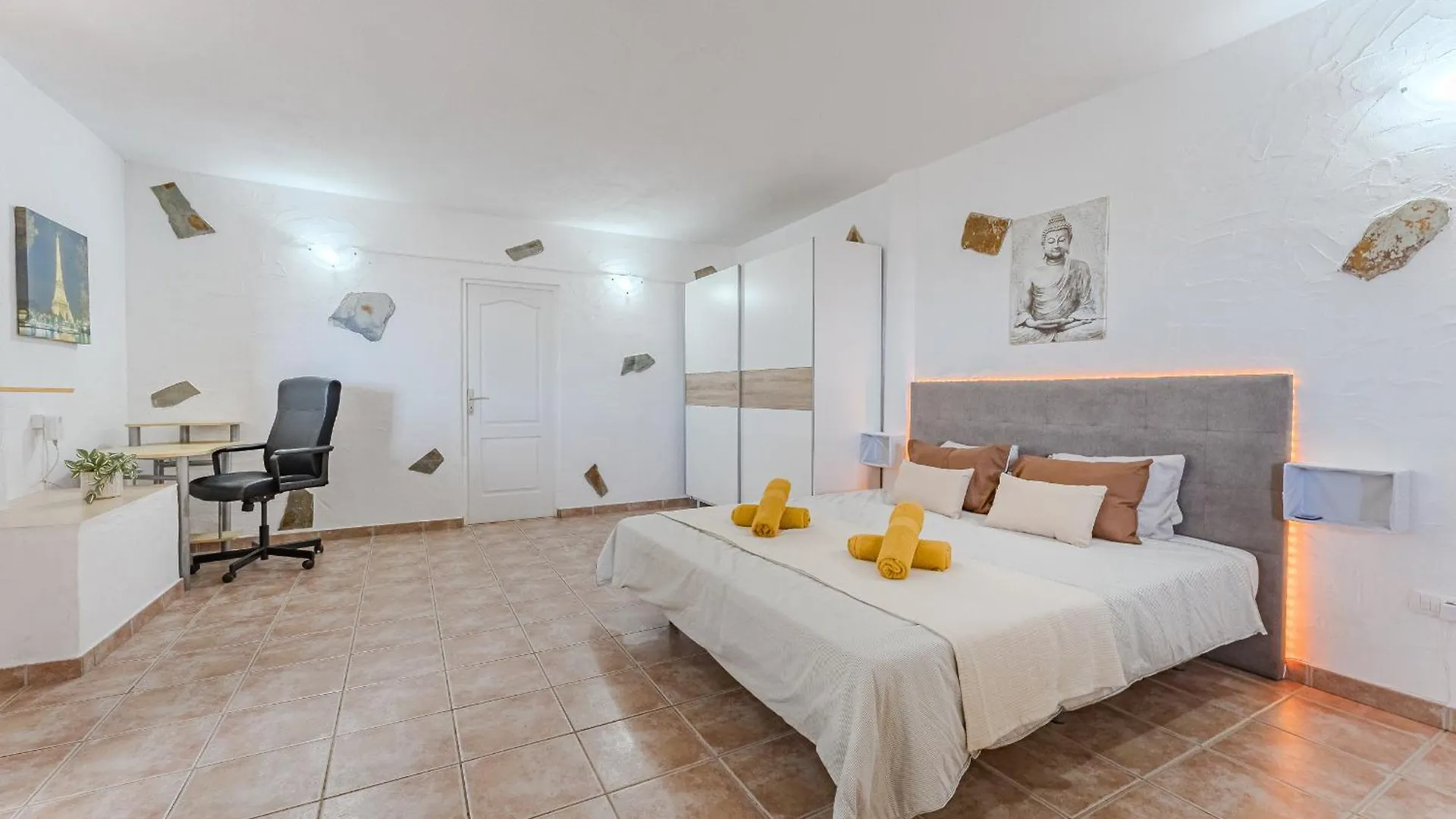 דירה אדחה Grandview Lodge Studio 1